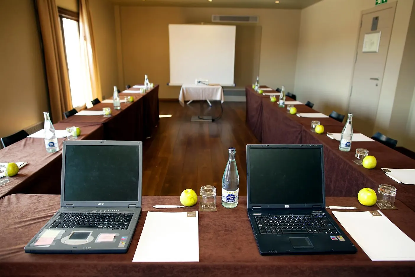 Qgat Restaurant Events & Hotel Sant Cugat del Vallès 4*,